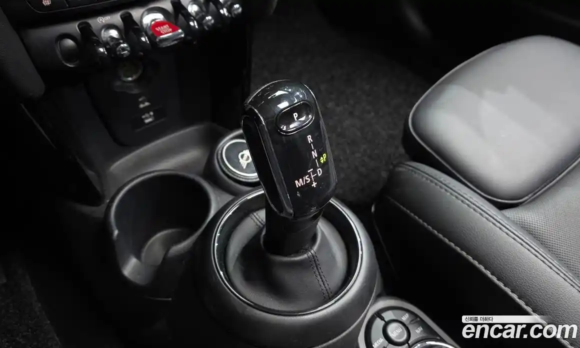 Mini Cooper 2022 1.5 Автомат в Москве № 141405, фото 11