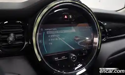 Mini Cooper 2022 1.5 Автомат в Москве № 141405, миниатюра 3