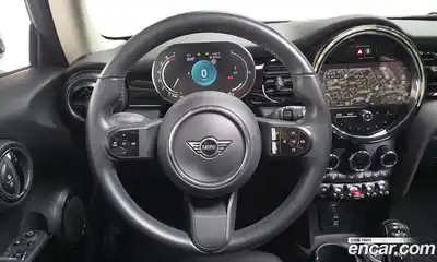 Mini Cooper 2022 1.5 Автомат в Москве № 141405, миниатюра 6