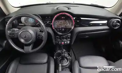 Mini Cooper 2022 1.5 Автомат в Москве № 141405, миниатюра 9