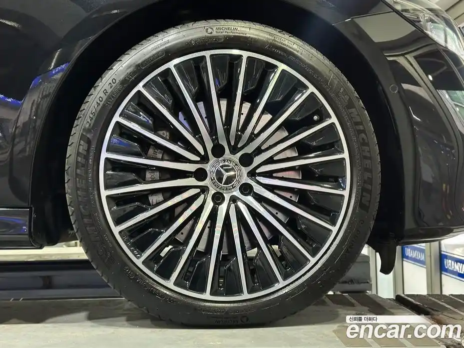 Mercedes-Benz E-Class 2024 3.0 Автомат в Москве № 143526, фото 5