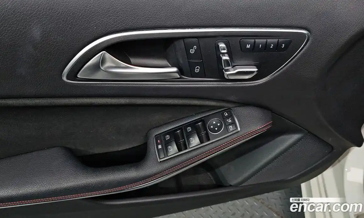 Mercedes-Benz A-Class 2018 1.6 Автомат в Москве № 144687, фото 18