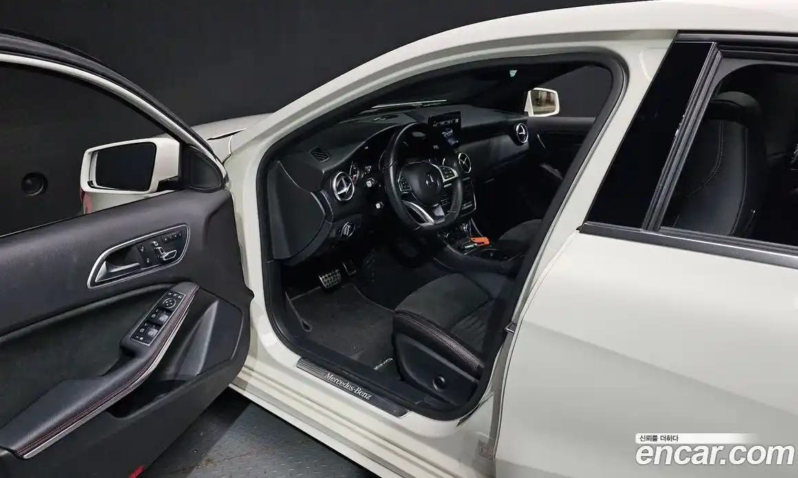 Mercedes-Benz A-Class 2018 1.6 Автомат в Москве № 144687, фото 20