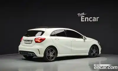 Mercedes-Benz A-Class 2018 1.6 Автомат в Москве № 144687, миниатюра 10