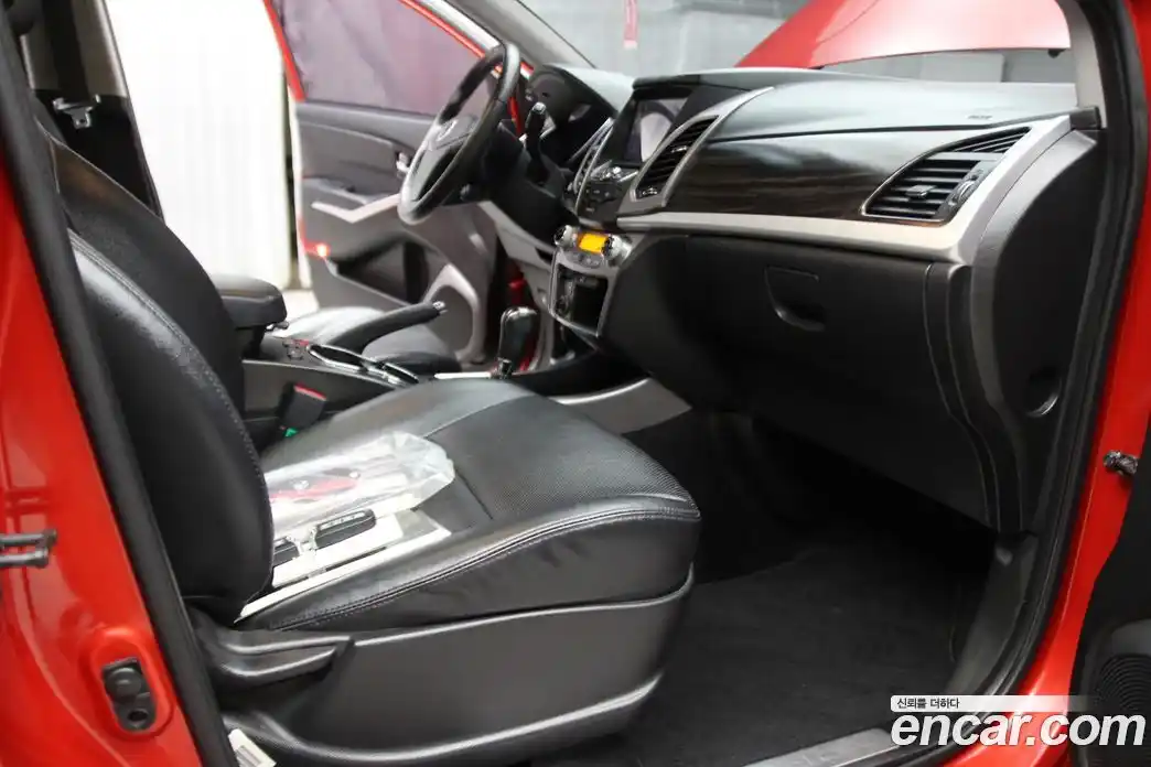 SsangYong Korando 2015 2.0 Автомат в Москве № 147413, фото 16