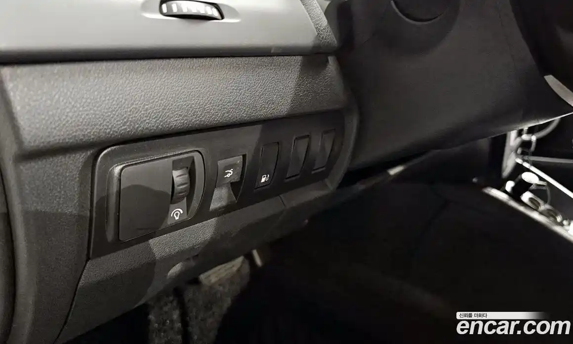 Renault SM3 2013 1.6 Автомат в Москве № 148667, фото 14