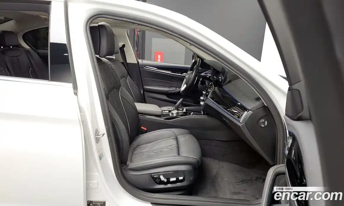 BMW 5-Series 2019 2.0 Автомат в Москве № 157083, фото 11