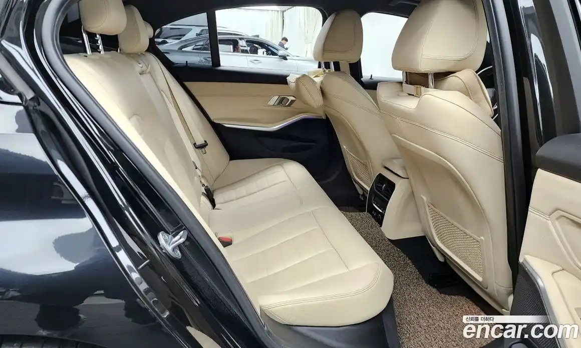 BMW 3-Series 2019 2.0 Автомат в Москве № 157374, фото 12