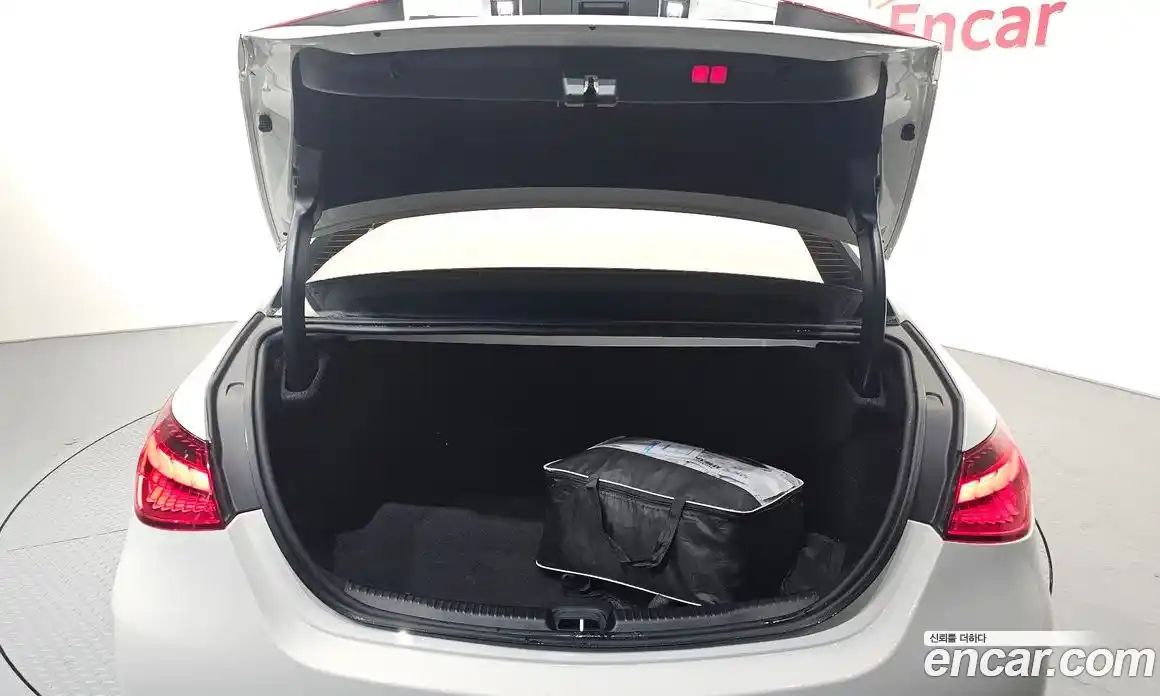 Mercedes-Benz C-Class 2022 2.0 Автомат в Москве № 160133, фото 3