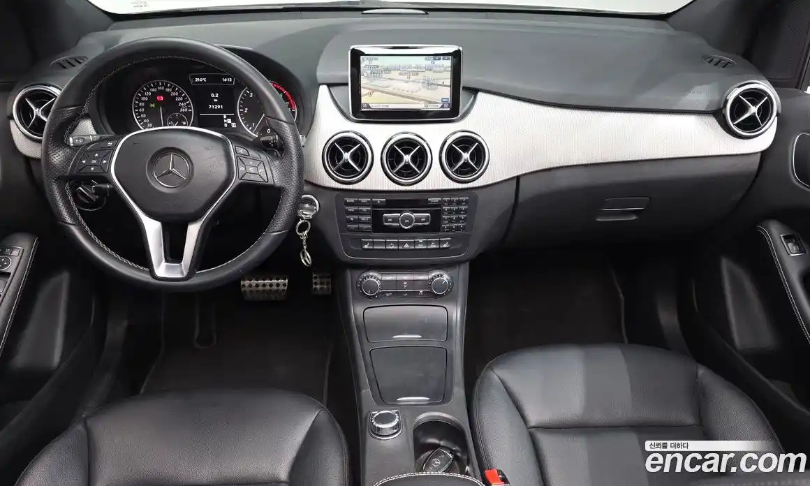 Mercedes-Benz B-Class 2013 1.8 Автомат в Москве № 160934, фото 1