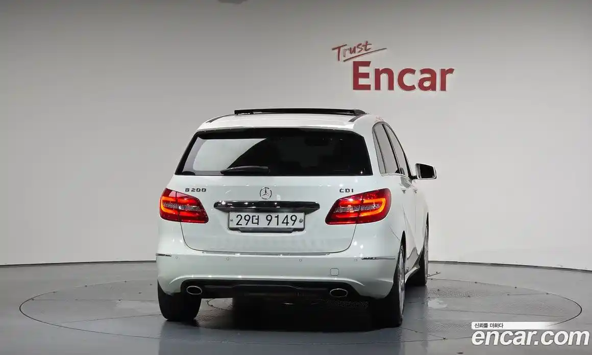 Mercedes-Benz B-Class 2013 1.8 Автомат в Москве № 160934, фото 13