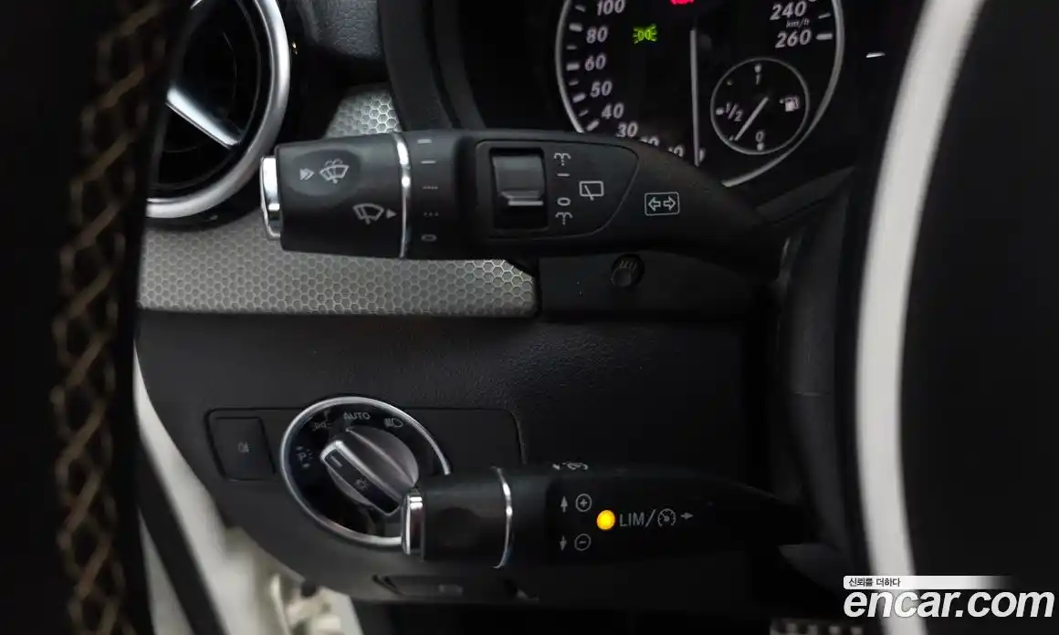 Mercedes-Benz B-Class 2013 1.8 Автомат в Москве № 160934, фото 17