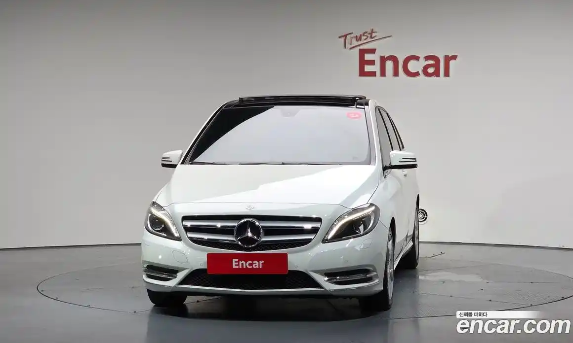 Mercedes-Benz B-Class 2013 1.8 Автомат в Москве № 160934, фото 19