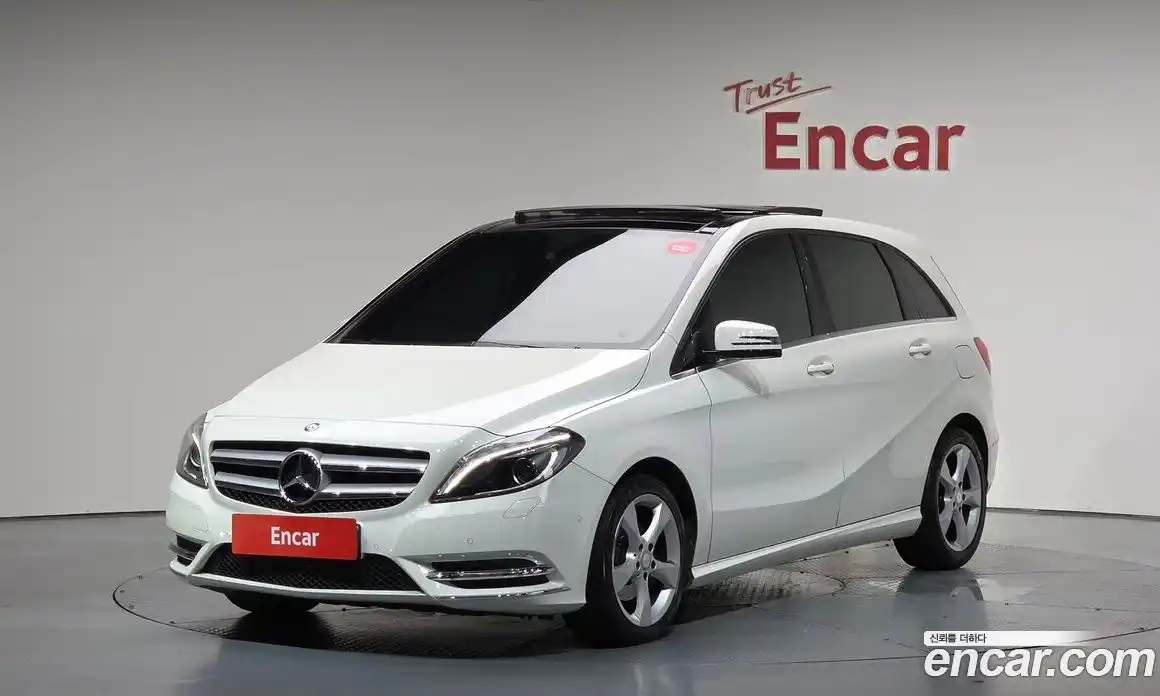 Mercedes-Benz B-Class 2013 1.8 Автомат в Москве № 160934, фото 4