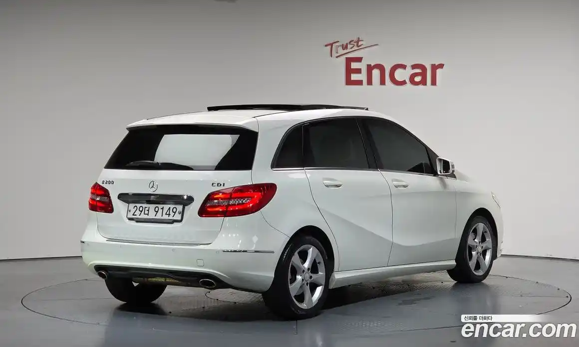 Mercedes-Benz B-Class 2013 1.8 Автомат в Москве № 160934, фото 8