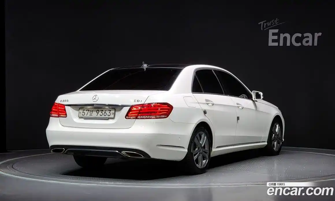 Mercedes-Benz E-Class 2014 2.1 Автомат в Москве № 161126, фото 18