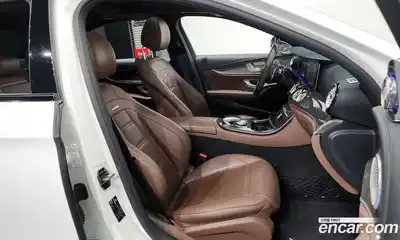 Mercedes-Benz E-Class 2019 3.0 Автомат в Москве № 161297, миниатюра 11