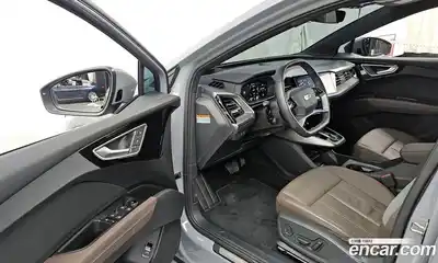 Audi Q4 e-tron 2023 0.2 Автомат в Москве № 162660, миниатюра 7