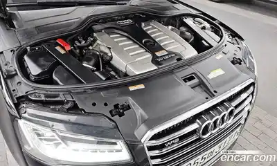 Audi A8, 2015