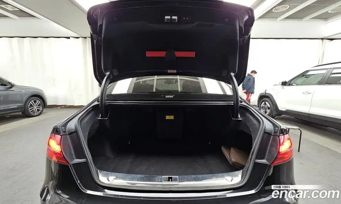 Audi A8 2015 6.3 Автомат в Москве № 163741, фото 9