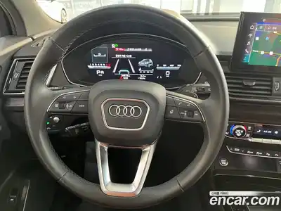 Audi Q5 2023 2.0 Автомат в Москве № 163962, миниатюра 11