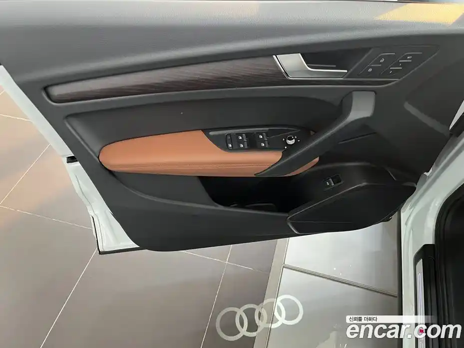 Audi Q5 2023 2.0 Автомат в Москве № 163962, фото 12