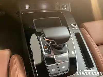 Audi Q5 2023 2.0 Автомат в Москве № 163962, миниатюра 9