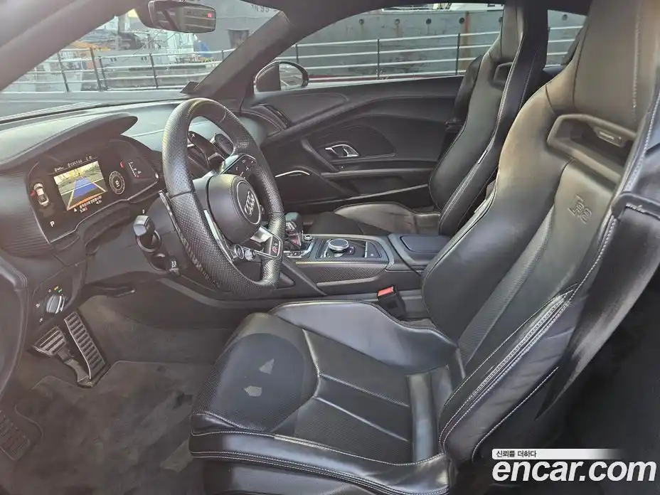 Audi R8 2017 5.2 Автомат в Москве № 164001, фото 16