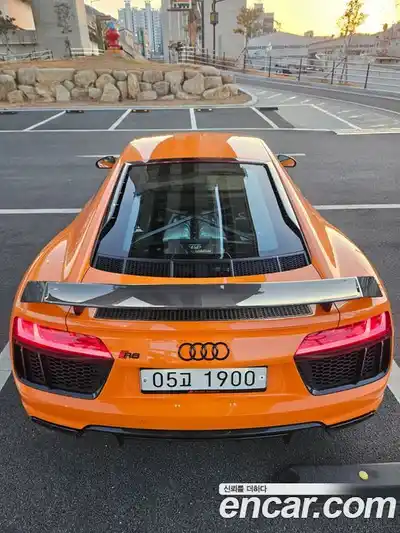 Audi R8 2017 5.2 Автомат в Москве № 164001, миниатюра 2