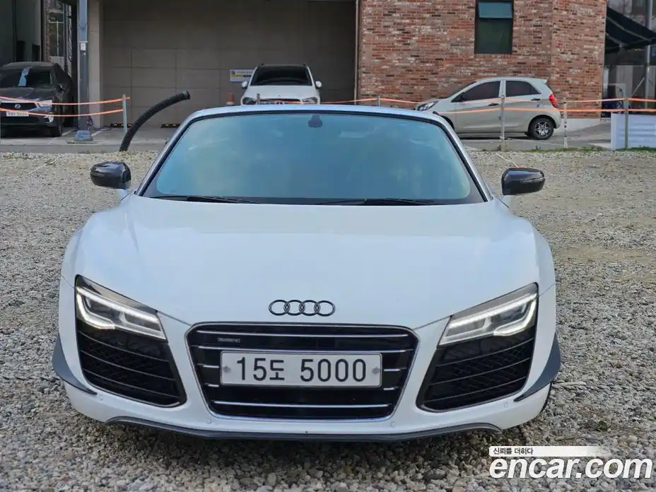 Audi R8 2015 5.2 Автомат в Москве № 164060, фото 3