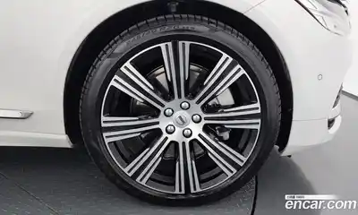 Volvo S90 2025 2.0 Автомат в Москве № 164306, миниатюра 5