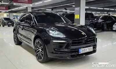 Porsche Macan, 2022