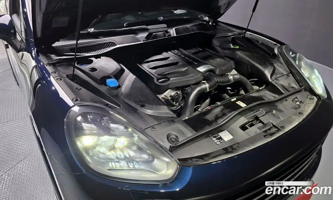 Porsche Cayenne 2016 3.6 Автомат в Москве № 165702, фото 6