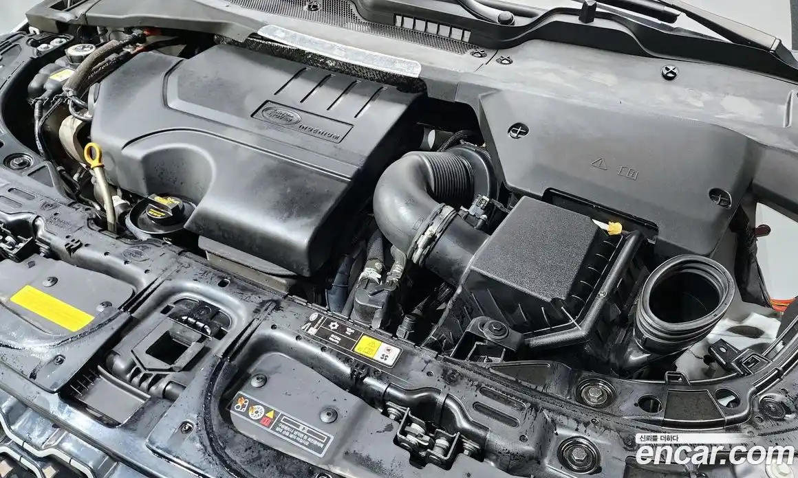 Land Rover Range-Rover Evoque 2021 2.0 Автомат в Москве № 166133, фото 9