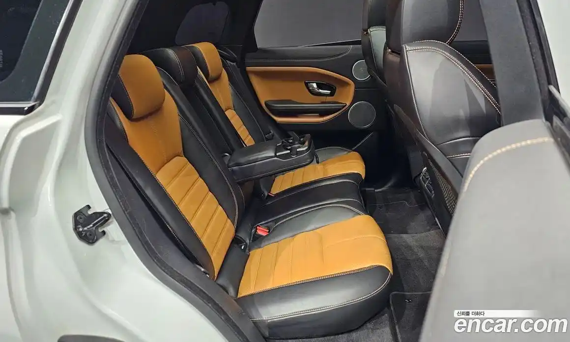 Land Rover Range-Rover Evoque 2016 2.0 Автомат в Москве № 166343, фото 12