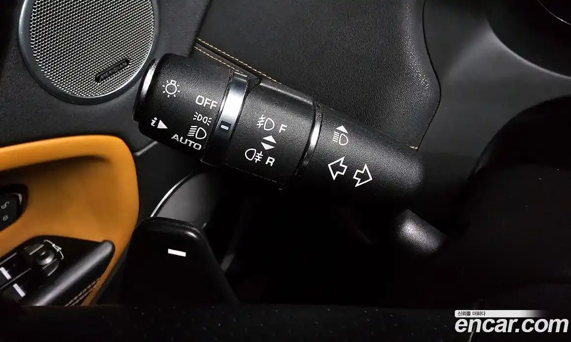 Land Rover Range-Rover Evoque 2016 2.0 Автомат в Москве № 166343, фото 17