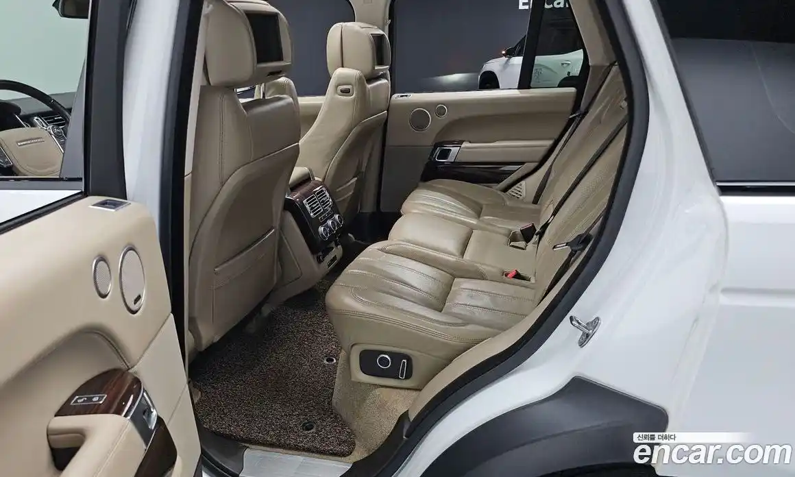 Land Rover Range-Rover 2016 4.4 Автомат в Москве № 166631, фото 12