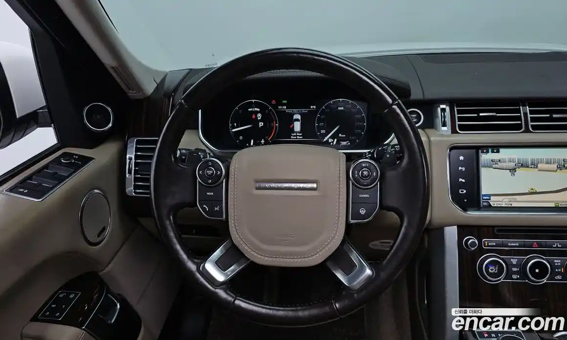 Land Rover Range-Rover 2016 4.4 Автомат в Москве № 166631, фото 13