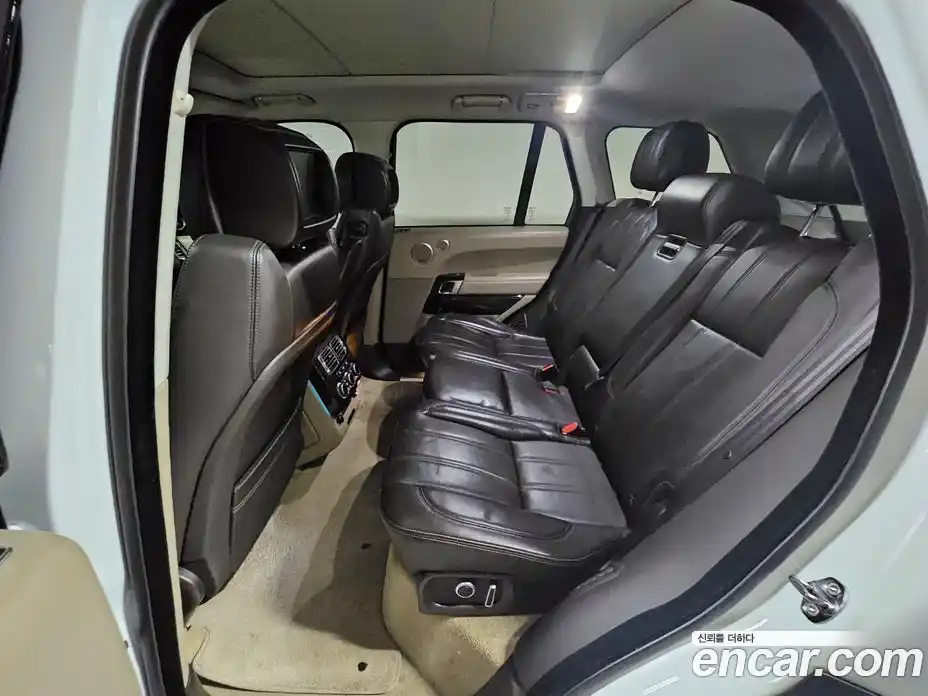 Land Rover Range-Rover 2016 4.4 Автомат в Москве № 166833, фото 9