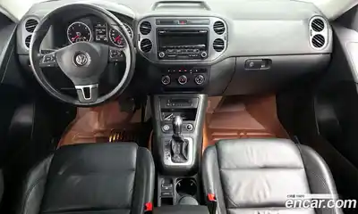 Volkswagen Tiguan 2016 2.0 Автомат в Москве № 168847, миниатюра 2