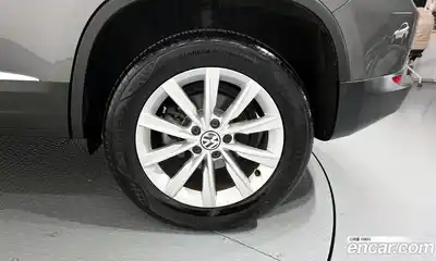 Volkswagen Tiguan 2016 2.0 Автомат в Москве № 168847, миниатюра 9