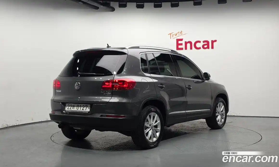 Volkswagen Tiguan 2016 2.0 Автомат в Москве № 168847, фото 10