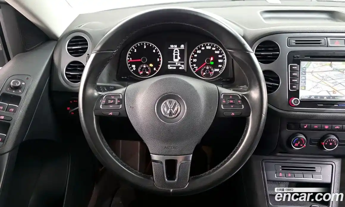 Volkswagen Tiguan 2016 2.0 Автомат в Москве № 169041, фото 4