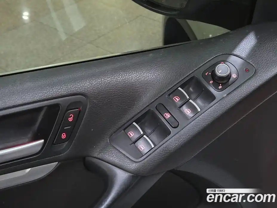 Volkswagen Tiguan 2016 2.0 Автомат в Москве № 169227, фото 15