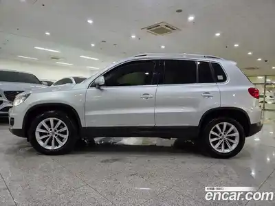 Volkswagen Tiguan 2016 2.0 Автомат в Москве № 169227, миниатюра 3