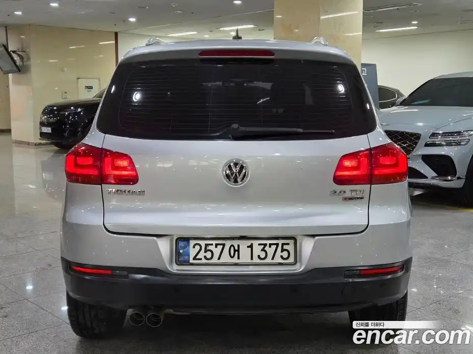 Volkswagen Tiguan 2016 2.0 Автомат в Москве № 169227, фото 4
