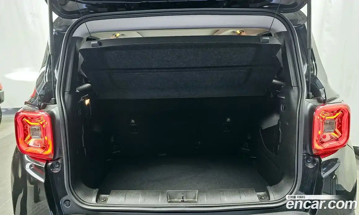 Jeep Renegade 2021 2.4 Автомат в Москве № 169555, фото 14