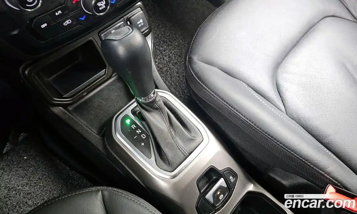 Jeep Renegade 2021 2.4 Автомат в Москве № 169555, фото 6