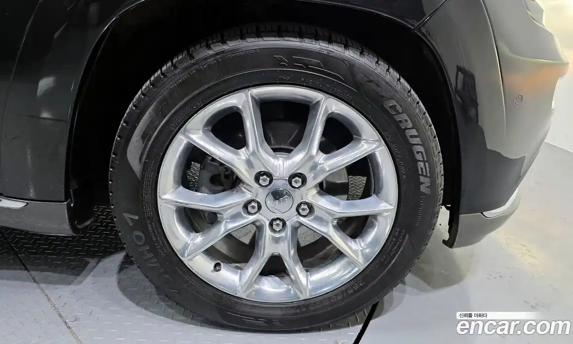 Jeep Cherokee 2016 3.0 Автомат в Москве № 169885, фото 11