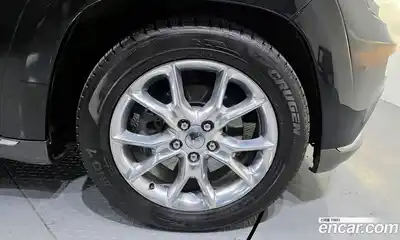 Jeep Cherokee 2016 3.0 Автомат в Москве № 169885, миниатюра 11